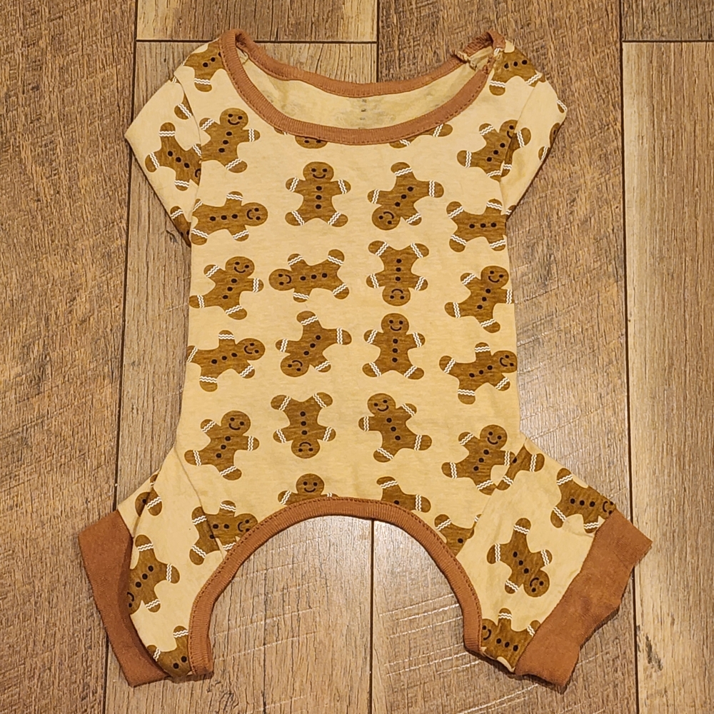 Vibrant Life Gingerbread Print Pet Onesie Pajamas XS